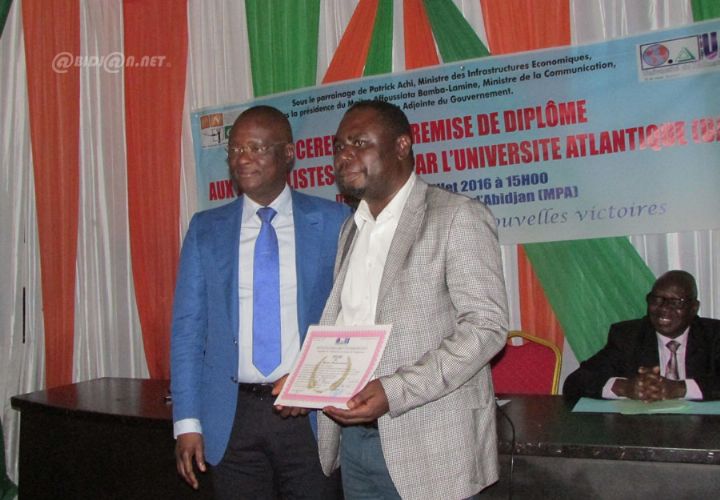 UNJCI : 30 journalistes reçoivent leur Master en journalisme