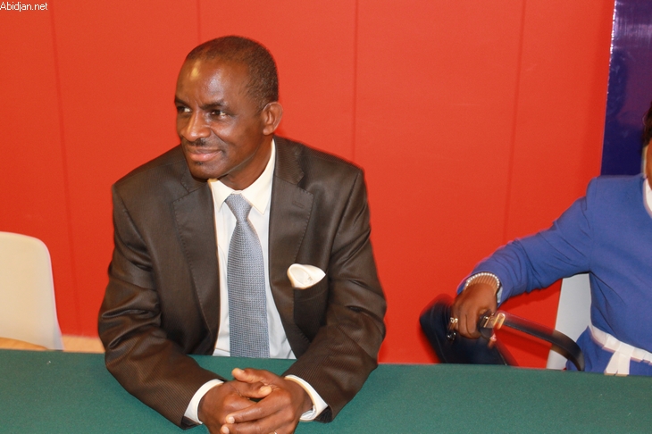 Secteur privé : 22 personnalités du monde des affaires décorées