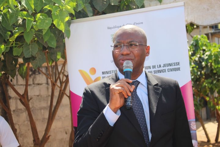 Autonomisation des Jeunes : l’ONG Côte d’Ivoire- Amérique de Gonzagueville primée  par le ministre Sidi Touré