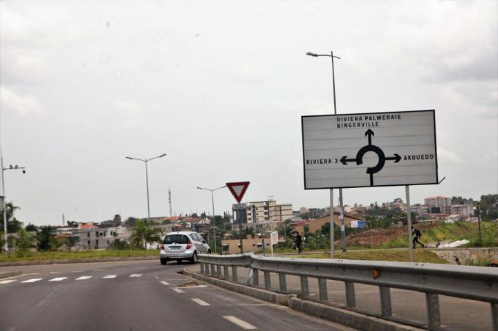 Panneaux directionnels : s’orienter devient facile à Abidjan