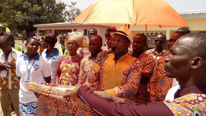 Action sociale: Docteur Ibrahim Lokpo offre une cantine scolaire au village de Trahonfla