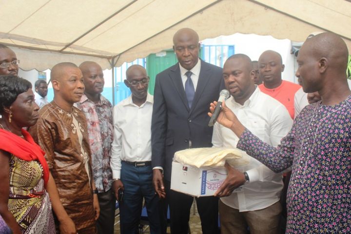 Action sociale: Le cercle national Amadou Gon Coulibaly soulage la maternité Henriette Konan Bédié d’Abobo