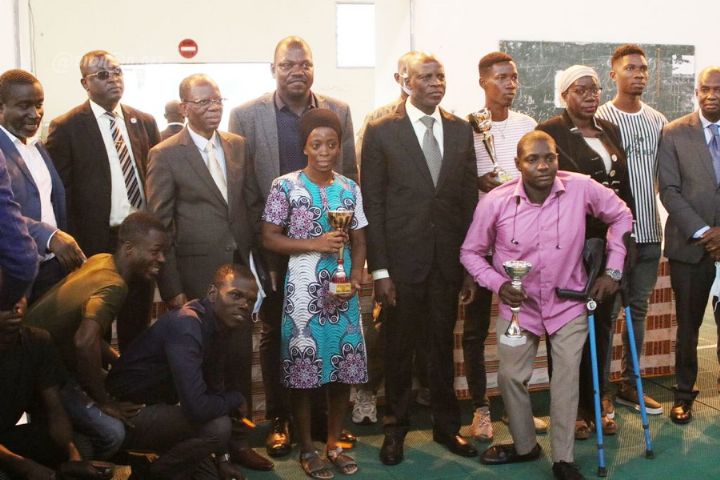 Non-violence en milieu scolaire : des étudiants récompensés pour leur engagement