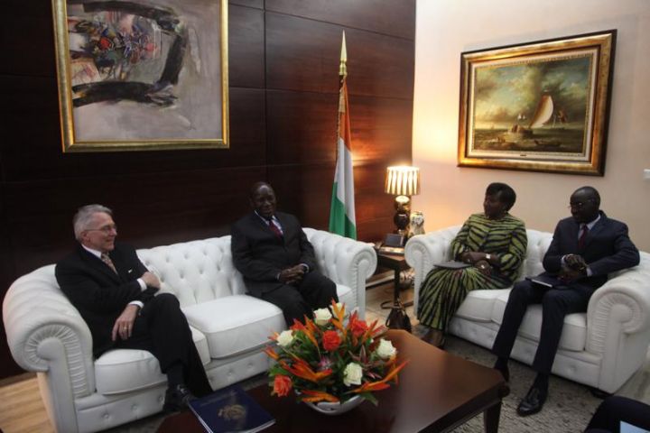 L’Ambassadeur des Etats-Unis et le PM ivoirien échangent sur la coopération sanitaire