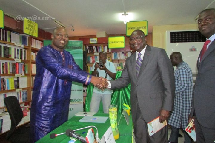 Dédicace à la Librairie de France-Plateau : L’écrivain Alafé  Wakili mobilise Amichia et Bacongo autour de “Championne l’Enjailleuse”