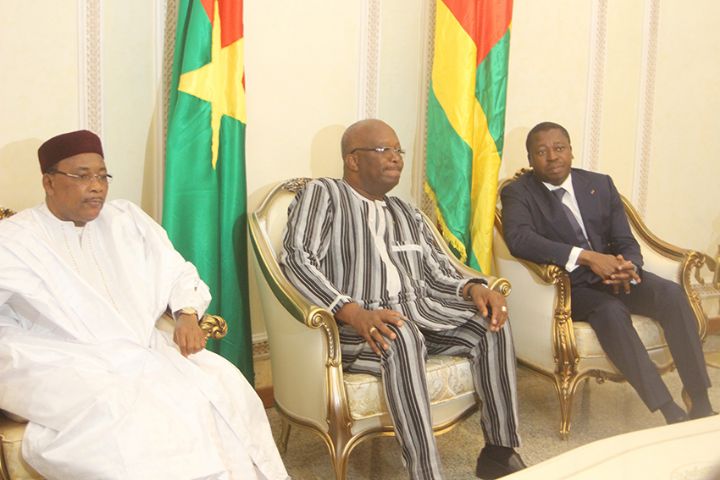 Attaques à Ouagadougou: l’enquête se poursuit, arrivée de deux présidents ouest-africains