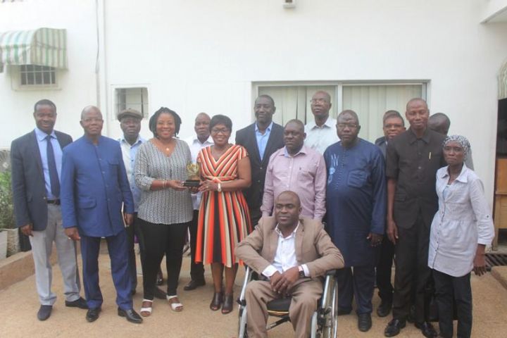 Promotion des Droits de l’Homme: Delphine Gbla, lauréate du prix Ebony Droits de l’Homme reçue à la CNDHCI