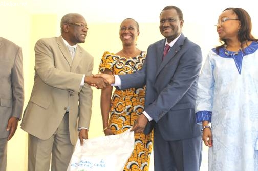 La Cedeao et le Pam font don au gouvernement ivoirien pour faire face à la crise humanitaire née de la crise postélectorale