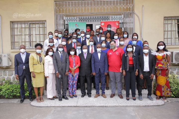 Appui du système de santé : SYL Group  produit un film institutionnel pour le Programme National de Lutte contre le SIDA (PNLS)  