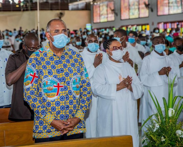 Célébration de la fête de Pâques : le Premier ministre Patrick Achi a fait la messe à la paroisse Notre-Dame de la Tendresse