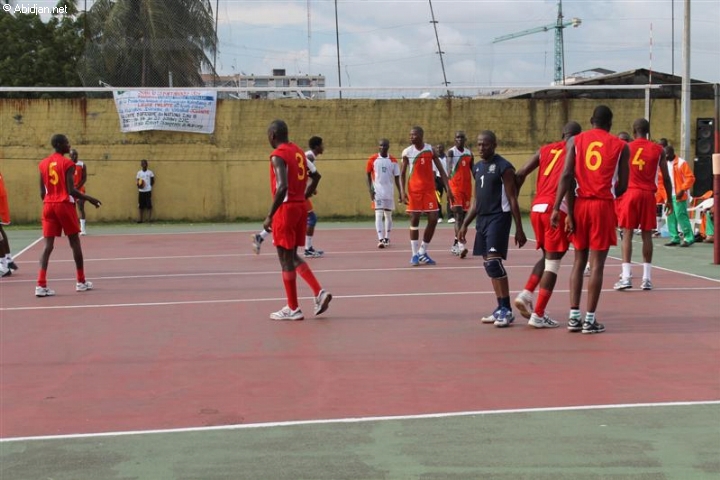 Volleyball: la Fédération forme les entraîneurs des clubs et des centres