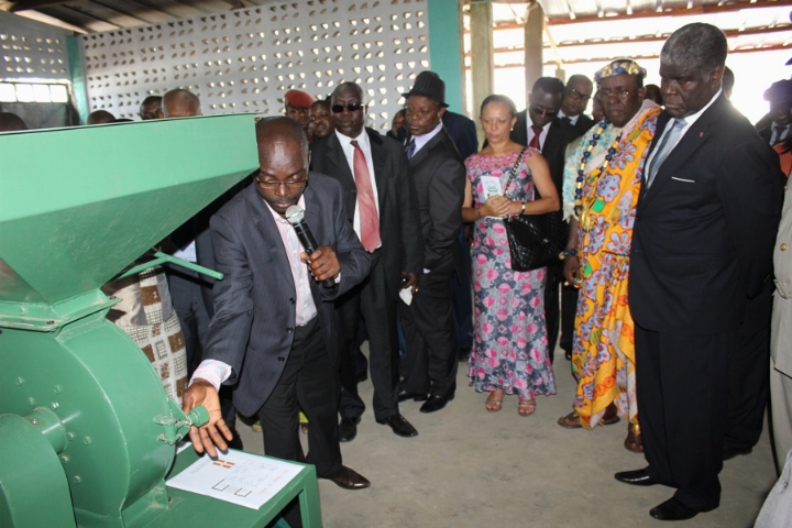 Le gouverneur Mambé lance le projet création de richesses