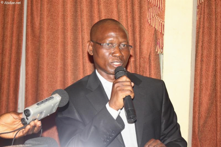 Radios communautaires : l’Ivoirien Karamoko Bamba élu pour 4 ans à la tête de l’AMARC-Afrique