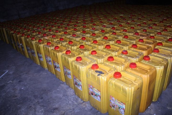 Lutte contre la fraude : 14 000 L d’huile de contrebande saisis  par le ministère en charge du Commerce