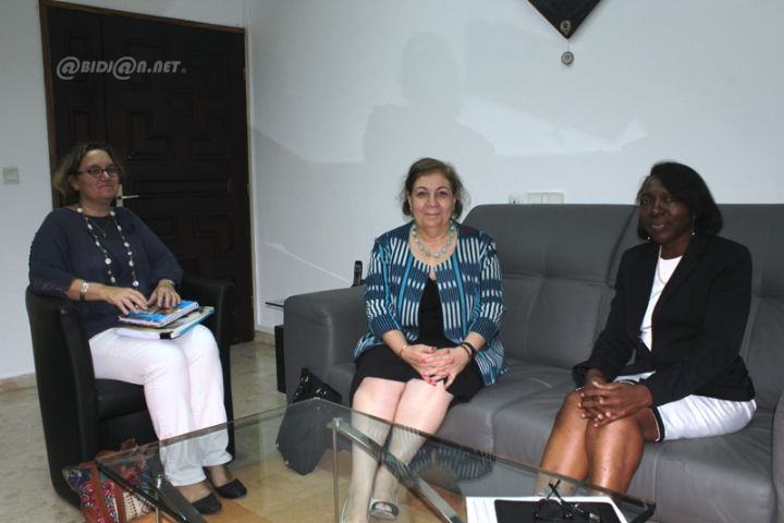 Droits des enfants: Adèle Khudr, Représentante de l’UNICEF  reçue par la Ministre Paulette Badjo