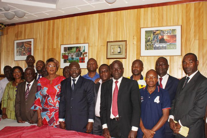 Avant la cérémonie d’hommage des enseignants à Ouattara/ Amy N’diaye échange avec les syndicats