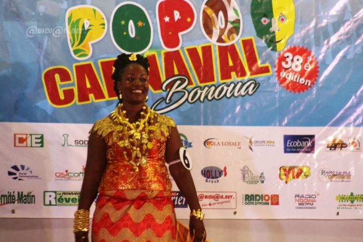 Festival Popo Carnaval de Bonoua 2021 défilés des femmes en tenue