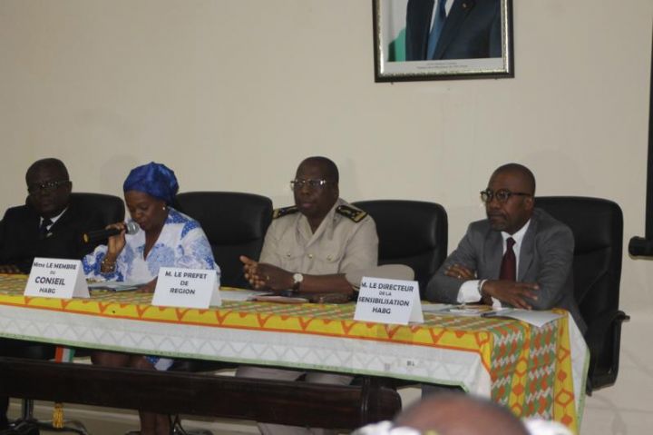 Lutte contre la corruption : la Haute Autorité pour la Bonne gouvernance sensibilise à Agboville