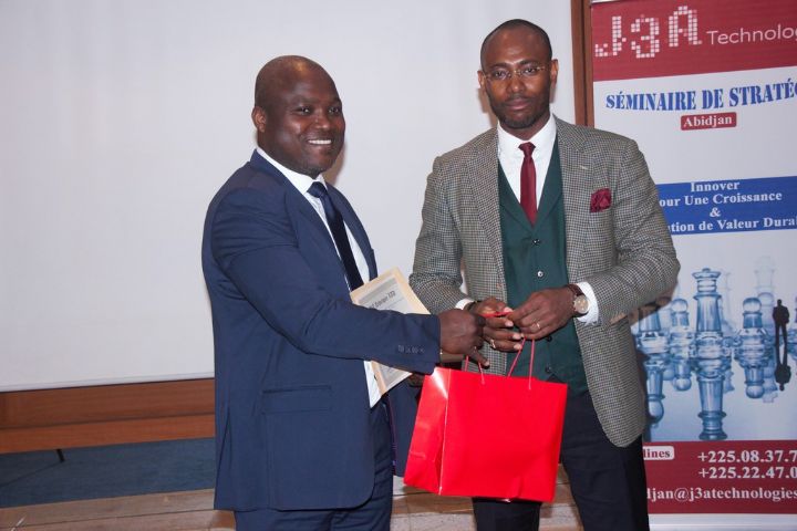 TIC:  J3A Technologie forme des cadres de banque