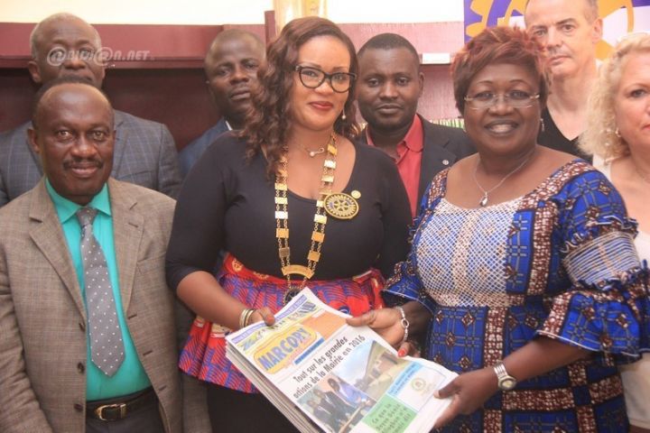 Action sociale: Le District 9101 du Rotary club équipe la bibliothèque de Marcory