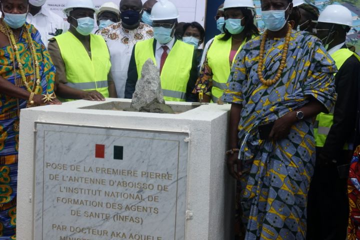 La mobilisation de professionnels de santé qualifiés est indispensable au service de santé de qualité(Ministre de la santé)