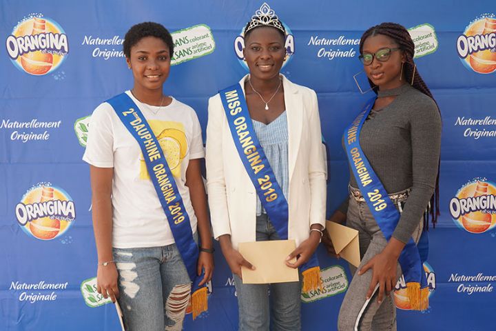 Publi-reportage: Les Miss Orangina reçoivent leur chèque