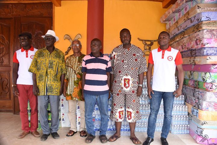 Inondation au quartier France de Bassam : Solibra aux côtés de la population