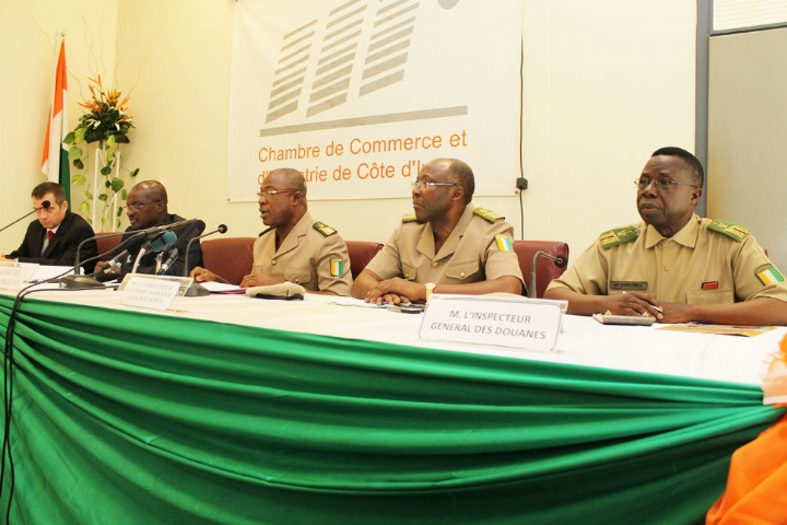 Rencontre entre la direction générale des douanes et les opérateurs économiques