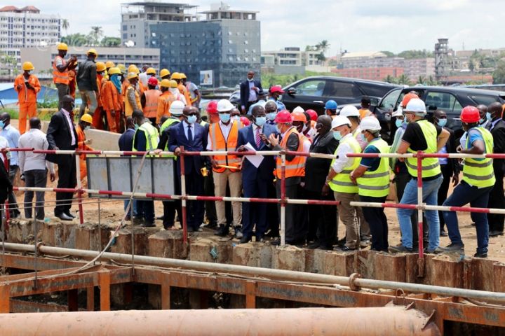 Amédé Kouakou satisfait de l’état d’avancement des travaux d’infrastructures routières d’Abidjan
