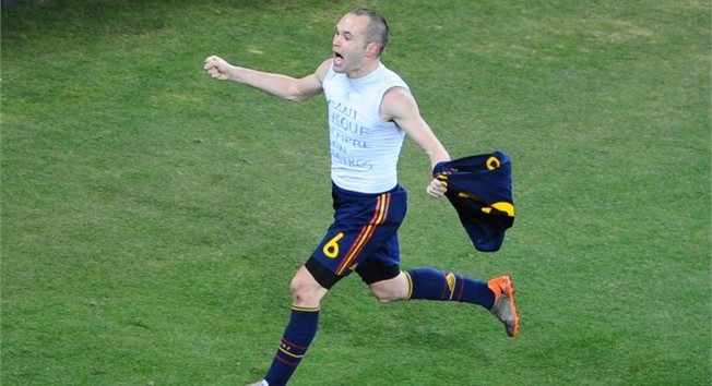 Football/Finale Mondial 2010 : Iniesta envoie l`Espagne au paradis (0:1)