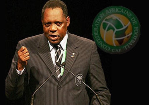 Football/ Samedi à la CAF : Issa Hayatou à Sidy Diallo : « La succession de Jacques Anouma est difficile »