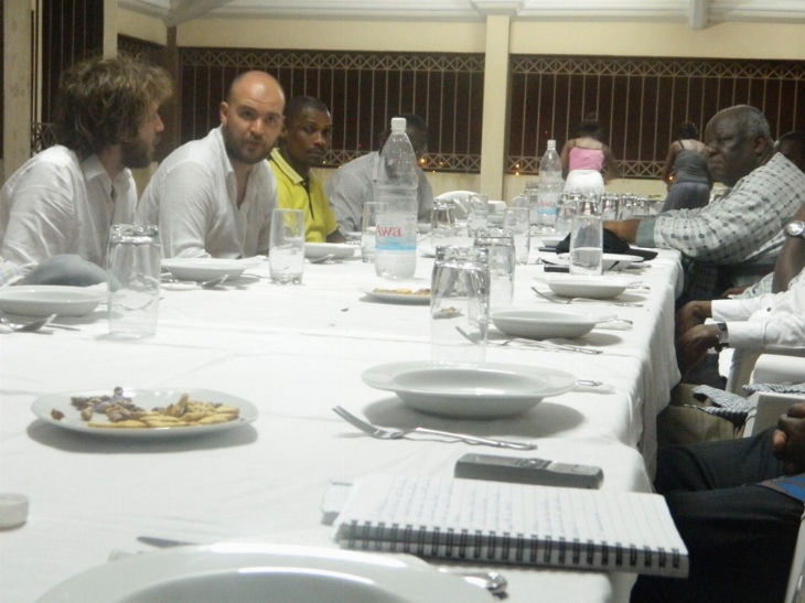 Cacao / Commerce équitable : des Italiens en prospection, reçus par le ministre Komenan Zakpa