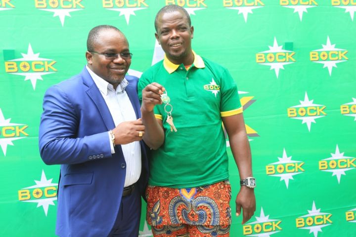 Jeu capsule Bock : Solibra remet officiellement les clés du gagnant de la villa