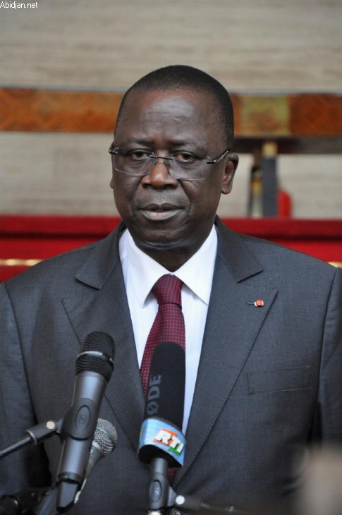 Le Premier ministre Jeannot Ahoussou-Kouadio : “Donner un nouveau visage au service public”