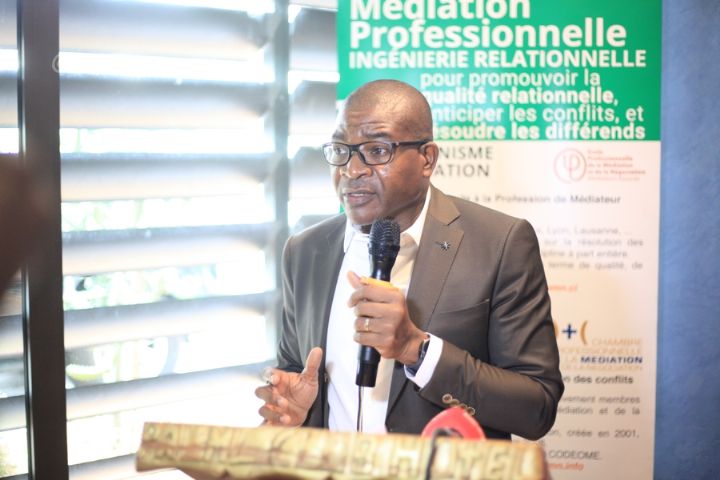 Côte d’Ivoire : les enjeux de la médiation professionnelle au centre d’un débat