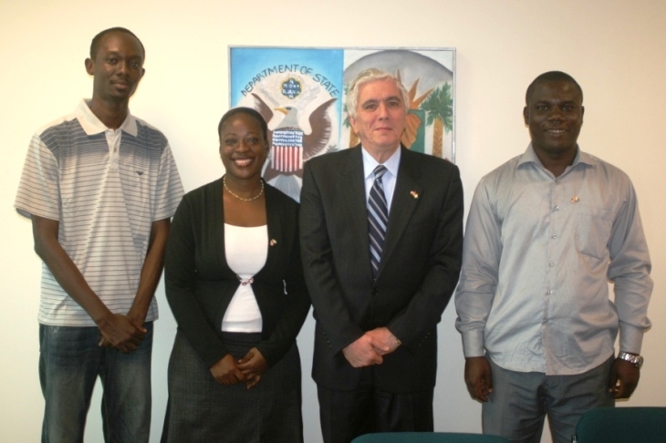 Attribution de la bourse Fulbright d’études aux Etats-unis: Aux docteurs Danielle Flinle Biemi, Damus Paquin Kouassi et a M. Isaac Kouamé Yao