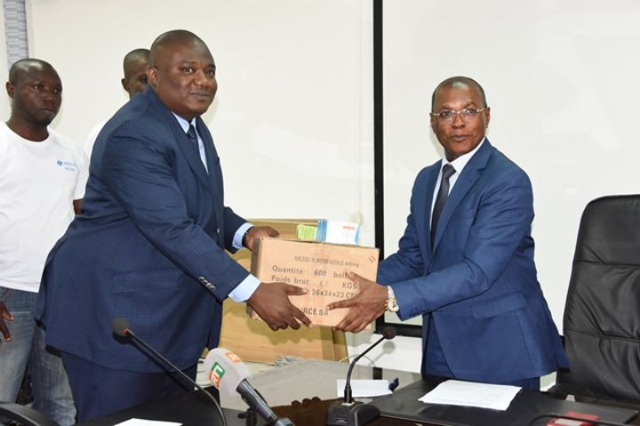 Aide aux sinistrés des pluies diluviennes des 18 et 19 juin : le ministère de la Santé reçoit un important don de médicaments