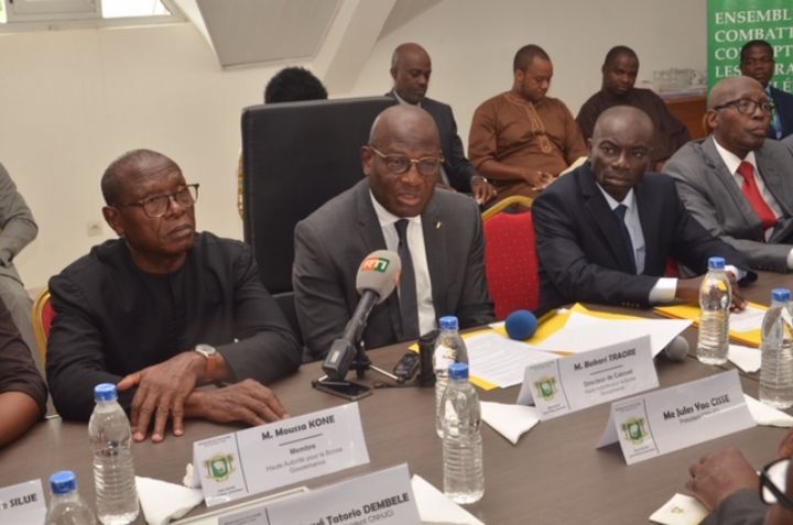 Déclaration du patrimoine : la Haute Autorité pour la Bonne Gouvernance et la Chambre Nationale des Huissiers de Justice de Côte d’Ivoire signent une convention de partenariat !