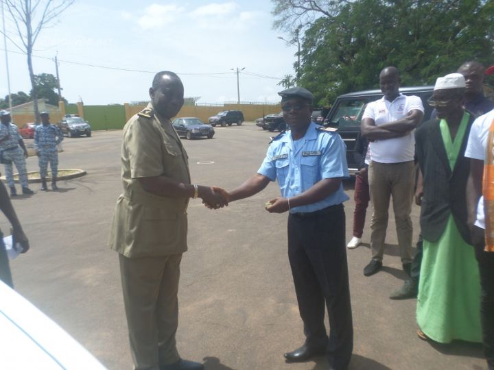 Korhogo / Lutte contre le grand banditisme : la police et la gendarmerie dotées de 30 casques, 30 gilets pare-balles et de deux véhicules 4X4