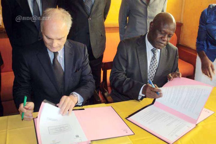 L’union des villes et communes de Côte d’Ivoire signe une convention avec la faitière française