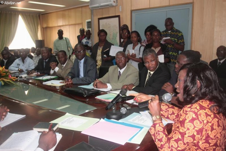 Education nationale/ Profil de carrière, indemnités de logements,… Kandia sollicite les Religieux, Chefs traditionnels et Parents d’élèves : La position des enseignants - Tout sur les 4 h du huis clos