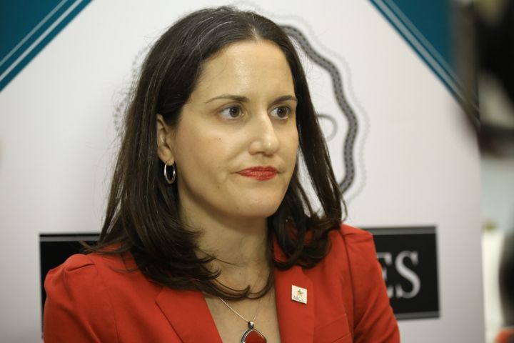 Lona Stoll, Vice-Présidente Adjointe chargée des Opérations sectorielles du département des Opérations Compact du MCC: