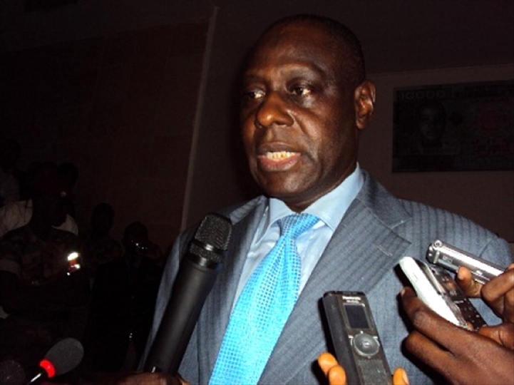 Interview / Louncény Nabé, Gouverneur de la Banque Centrale de Guinée : ‘‘Aucun billet de monnaie n’est infalsifiable dans le monde’’