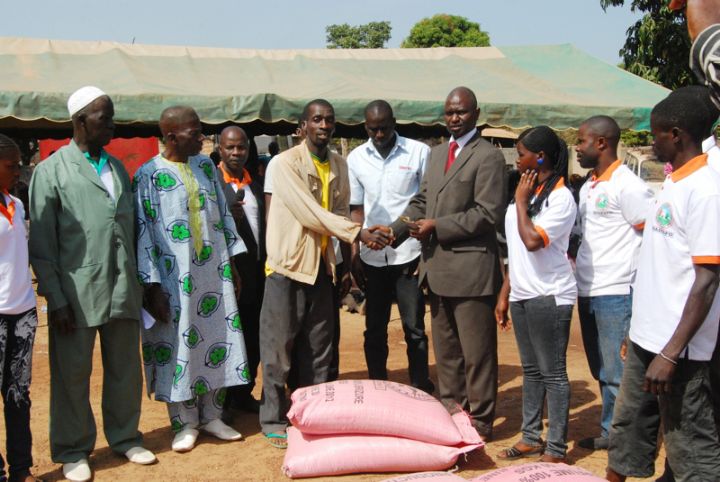 Développement de la Région du Folon: la MADESFO fait des dons aux populations