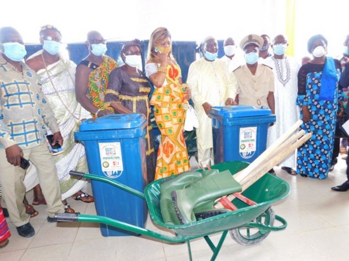 Le maire Koné Hiliassou lance une opération de salubrité à Bondoukou