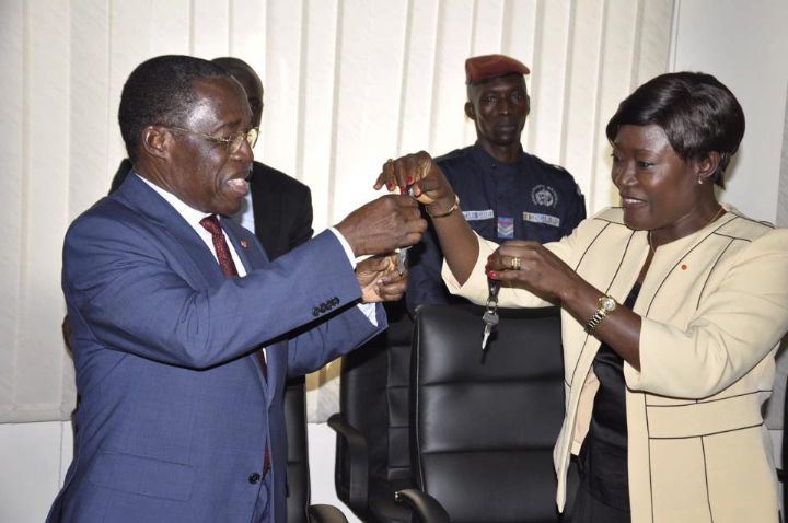 Mise en œuvre du projet  Swedd en Côte d’Ivoire : La Ministre Mariatou Koné remet du matériel roulant à l’INFAS et à  l’ONG ARSIP