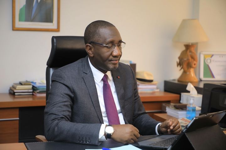 Le Ministre Souleymane Diarrassouba fait l’ouverture du séminaire sur l’évaluation de l’état de préparation au commerce électronique de la Côte d’Ivoire