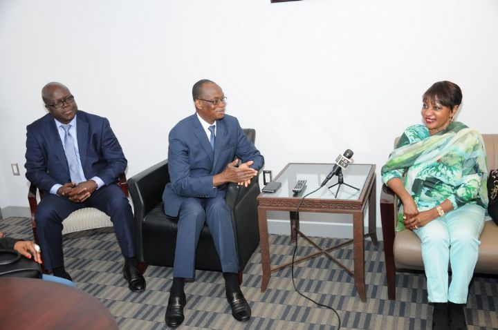 Mme Bédié, présidente de la Fondation SERVIR  participe à un dîner gala à Houston (Etats-unis)