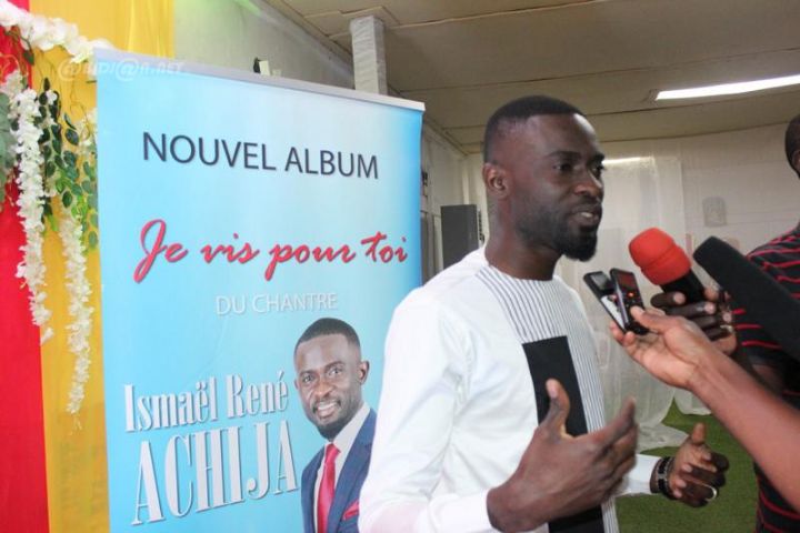 Musique : Le Chantre Ismaël René Achija sort ‘’ Je vis pour toi’’ sur fond de louange et d’adoration