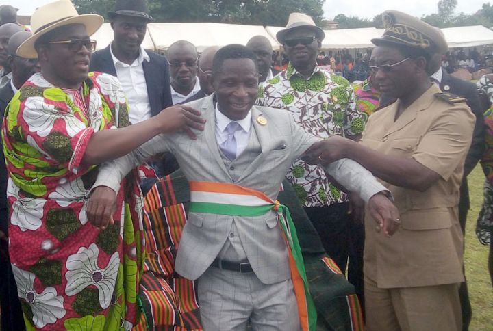 Investiture du nouveau maire de Ouragahio